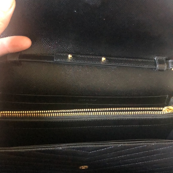 YSL Monogram - Picture 3 of 4